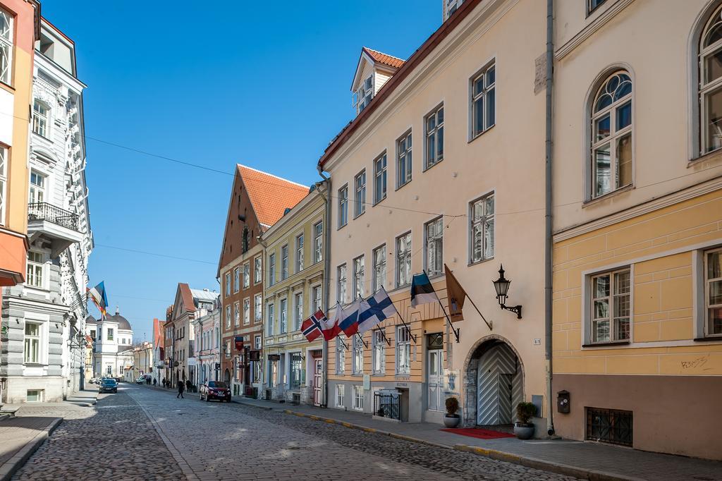 Three Crowns Residents Hotel Tallinn Exterior photo